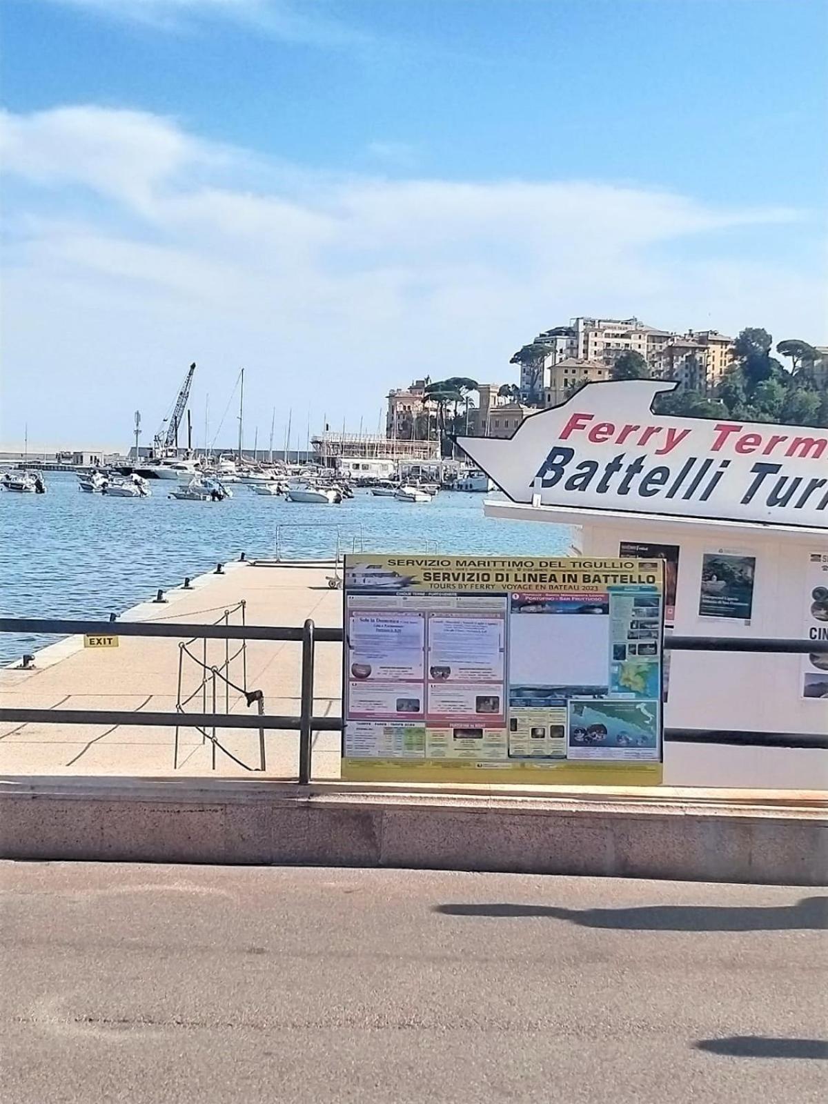 Fronte Del Golf Apartment Rapallo Exterior photo