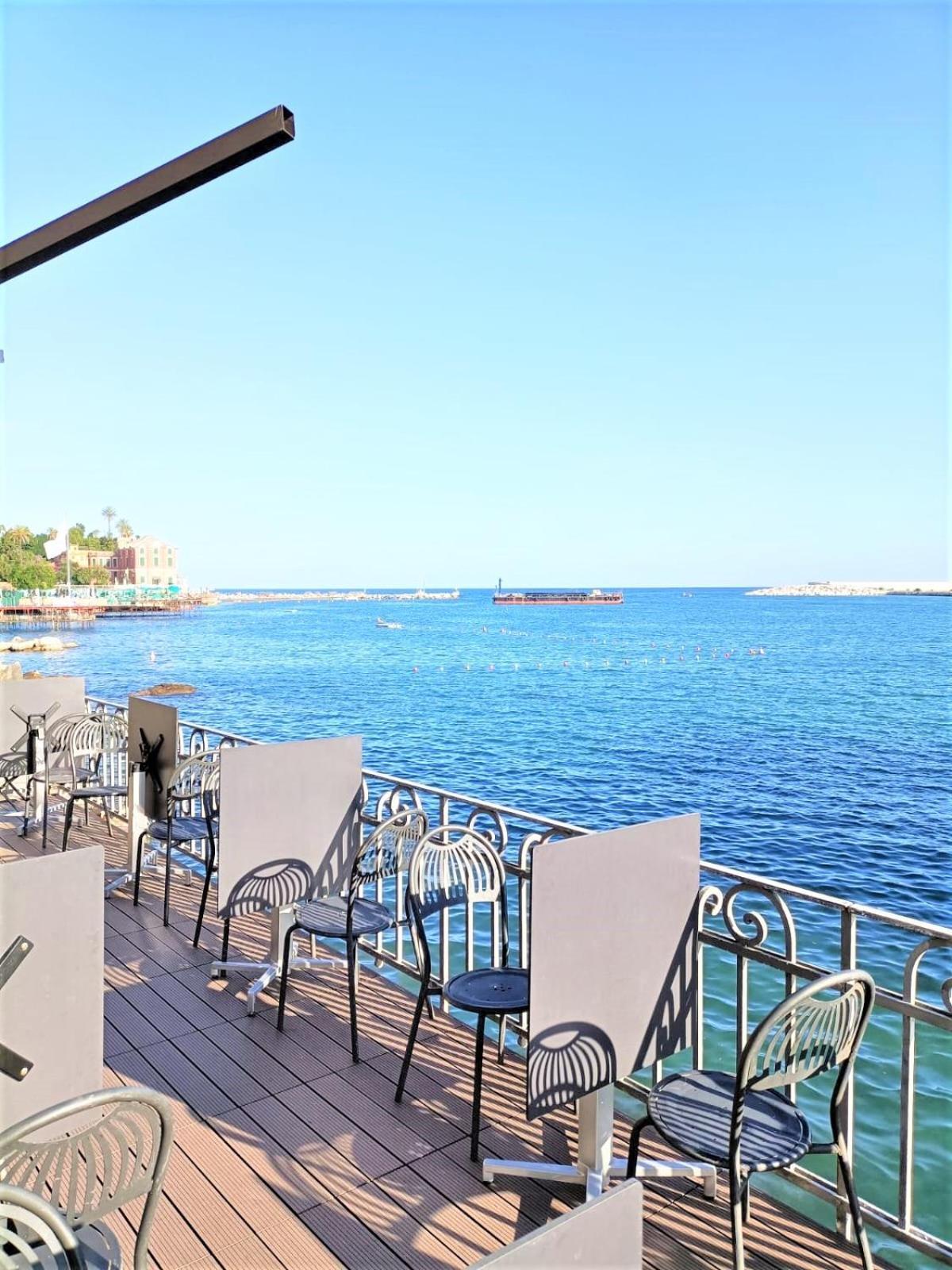 Fronte Del Golf Apartment Rapallo Exterior photo