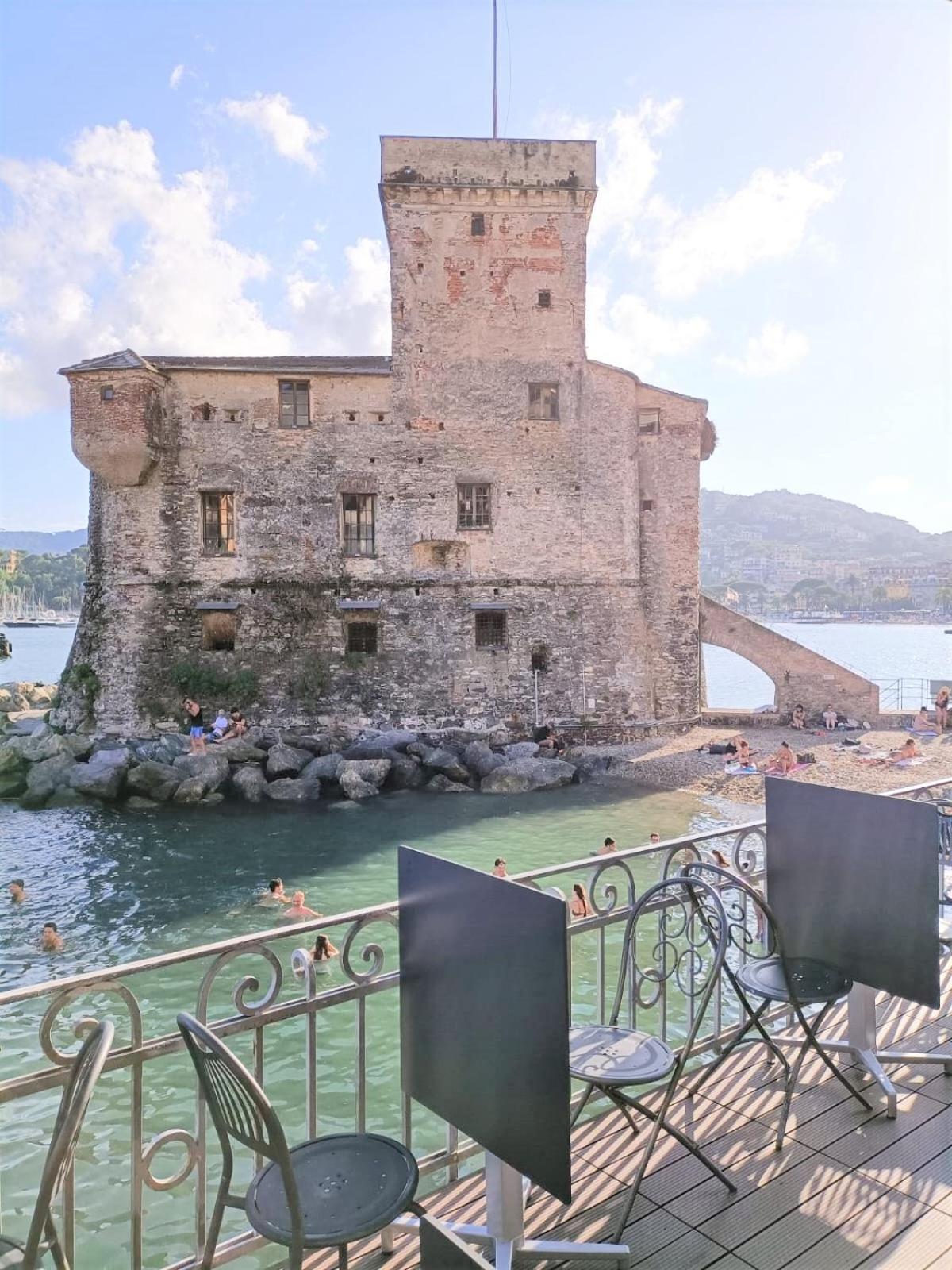 Fronte Del Golf Apartment Rapallo Exterior photo