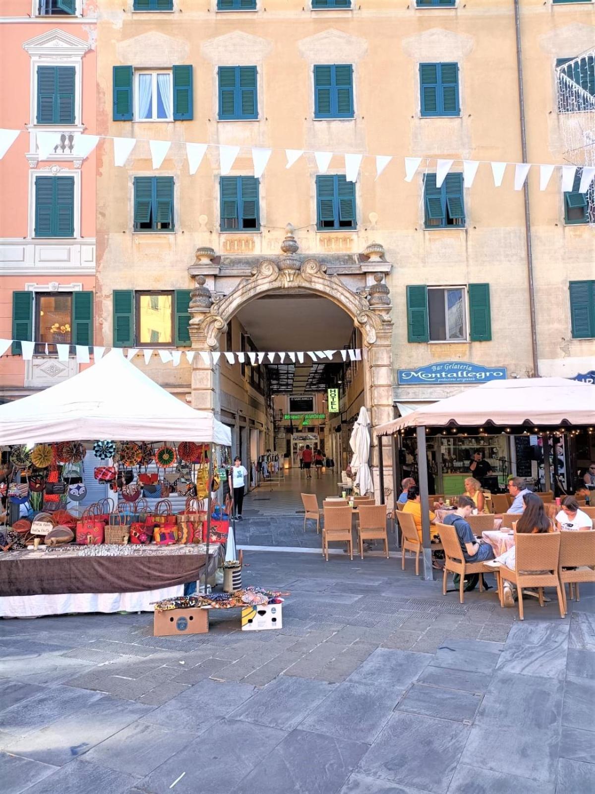 Fronte Del Golf Apartment Rapallo Exterior photo